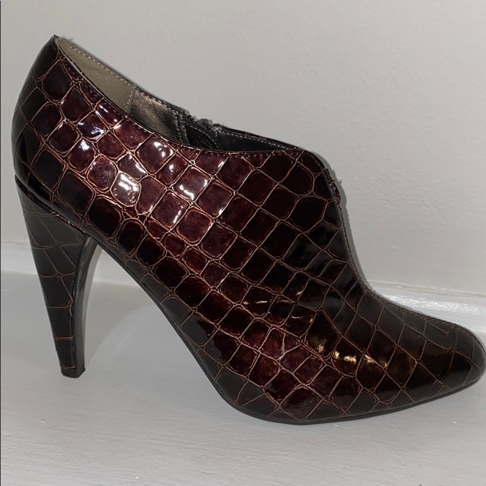 Sam Edelman Brown Patent Crocodile Heeled Booties
